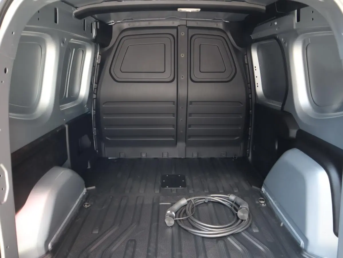Tekna L1 45kWh 123PK | 1500KG Geremd | Apple Carplay | Achteruitrijcamera