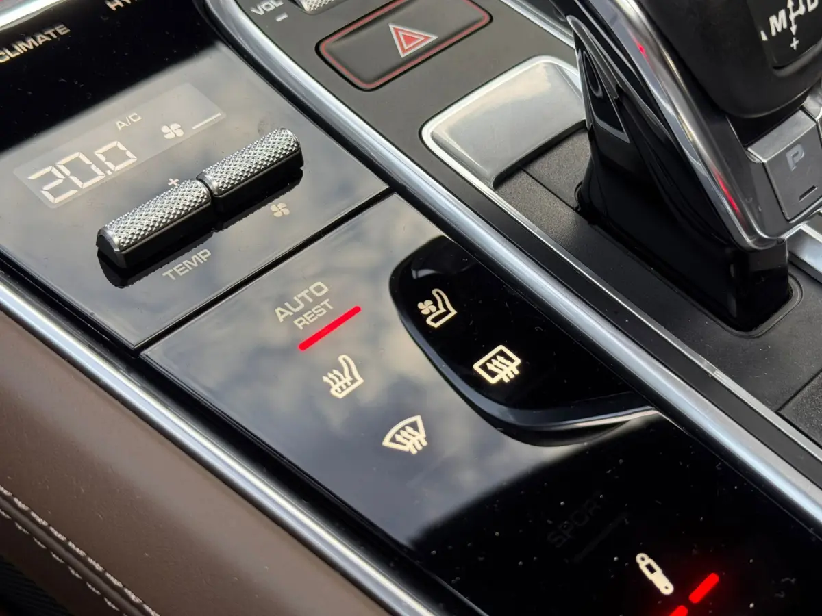 4.0 Turbo S E-Hybrid ORG.NL l APPROVED l 1e EIG l DEALER OND l CHRONO l PCCB l 360 l LUCHT l 4WS l BOSE