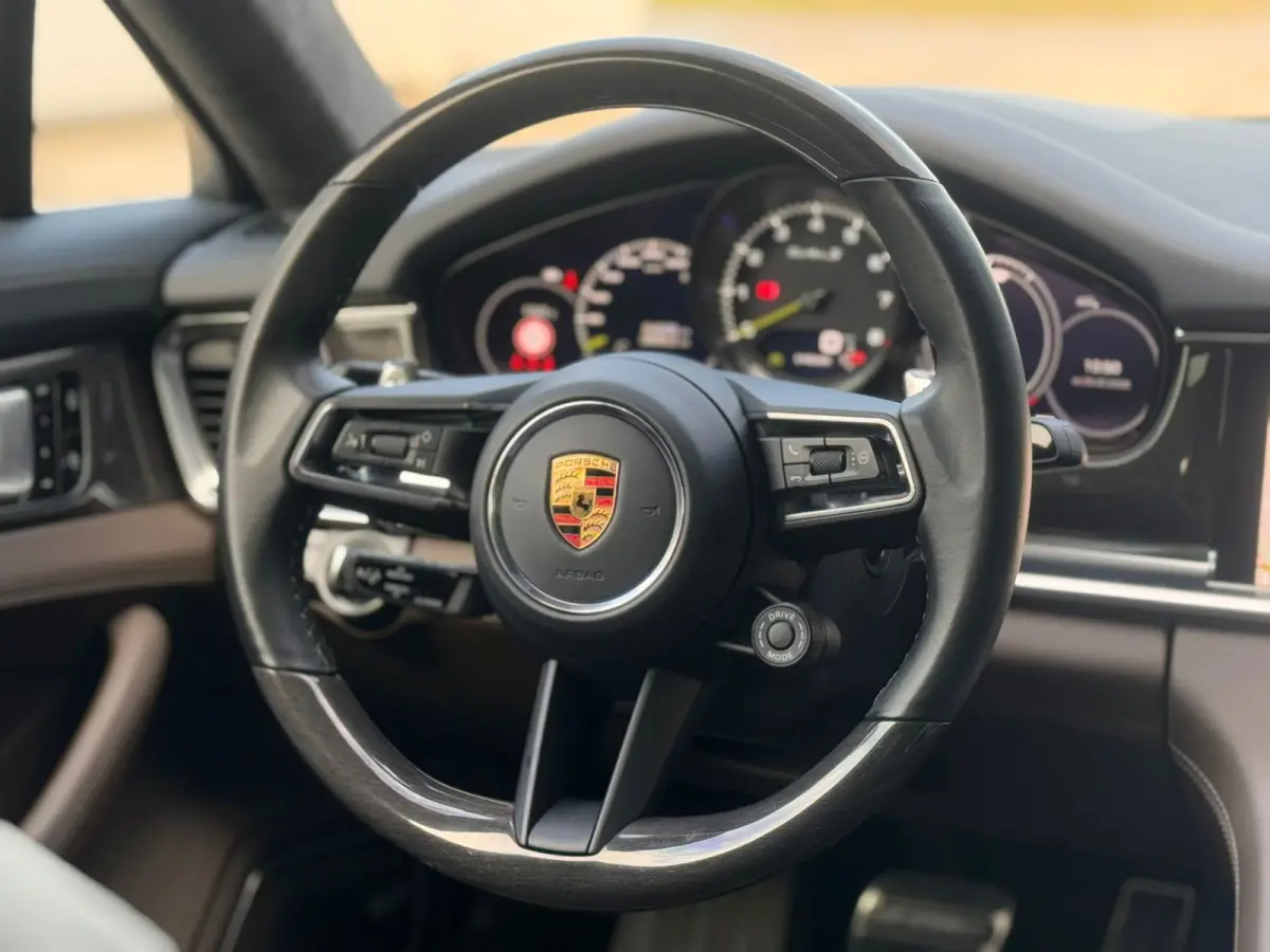4.0 Turbo S E-Hybrid ORG.NL l APPROVED l 1e EIG l DEALER OND l CHRONO l PCCB l 360 l LUCHT l 4WS l BOSE