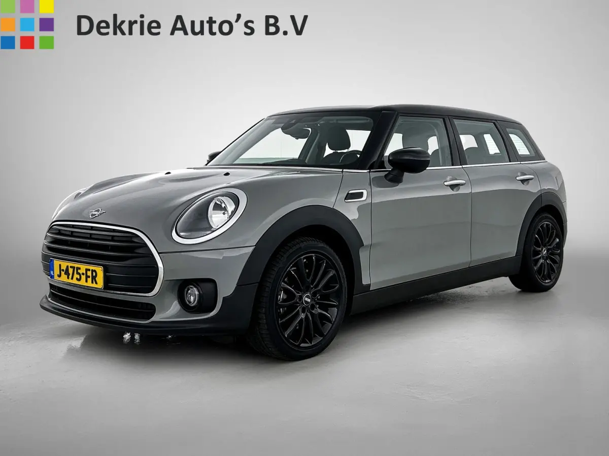 Mini 2.0D 150PK Cooper Business Edition / Airco-ecc./ Stoelverwarming / Navigatie / Trekhaak / Dab / Pdc. A / Radio multimedia / Apk 04-2026