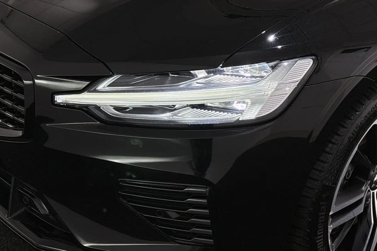 2.0 T6 Recharge AWD R-Design Panoramadak 19" Achteruitrijcamera