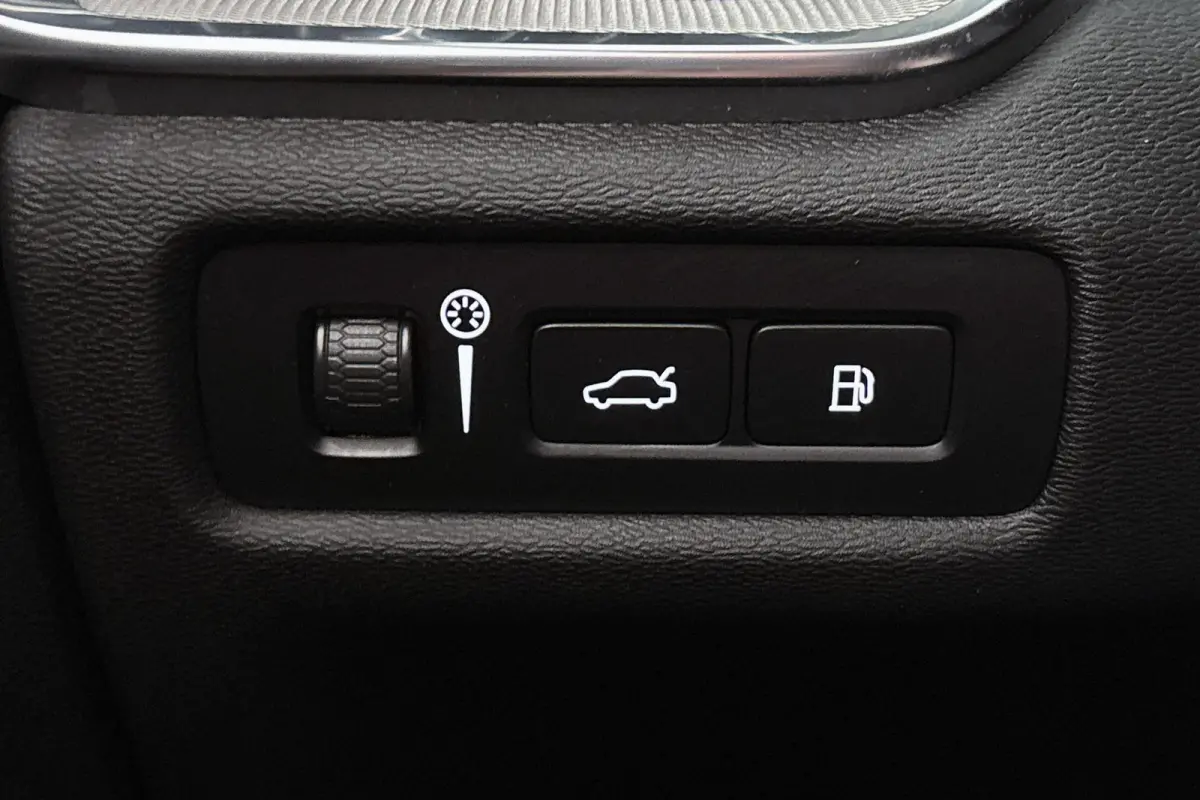 2.0 T6 Recharge AWD R-Design Panoramadak 19" Achteruitrijcamera