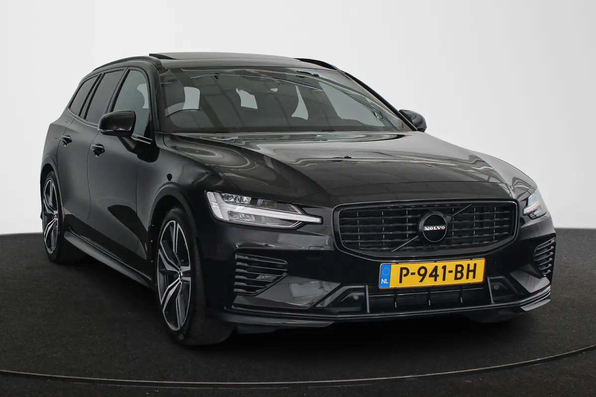 2.0 T6 Recharge AWD R-Design Panoramadak 19" Achteruitrijcamera