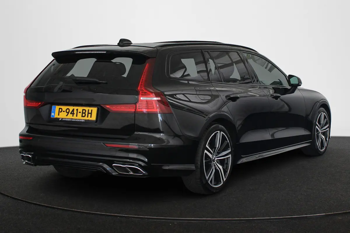 2.0 T6 Recharge AWD R-Design Panoramadak 19" Achteruitrijcamera