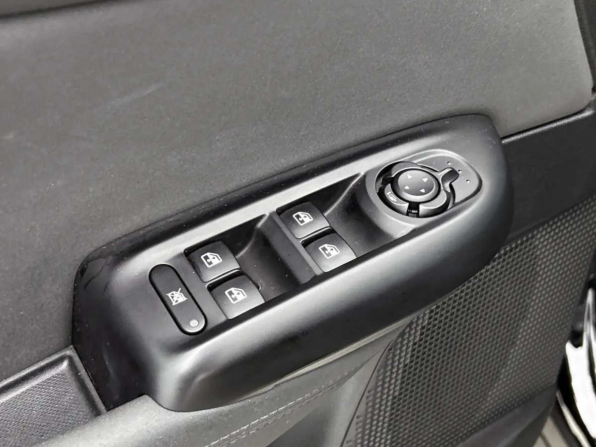 1.5T 131PK Automaat Sprint / Pdc.V+A / Stoel+Stuur verwarming / Navigatie / Lmv / Adaptive Cruise / Carplay / Apk 10-2027