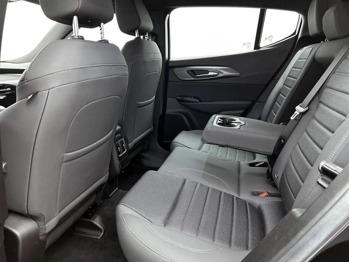 1.5T 131PK Automaat Sprint / Pdc.V+A / Stoel+Stuur verwarming / Navigatie / Lmv / Adaptive Cruise / Carplay / Apk 10-2027