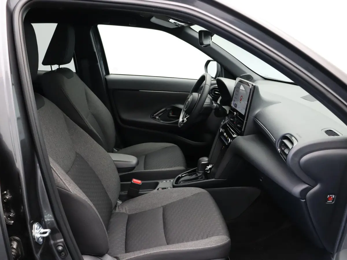 1.5 Hybrid 115 Dynamic | Stoelverwarming | Stuurwielverwarming | Apple Carplay & Android Auto |