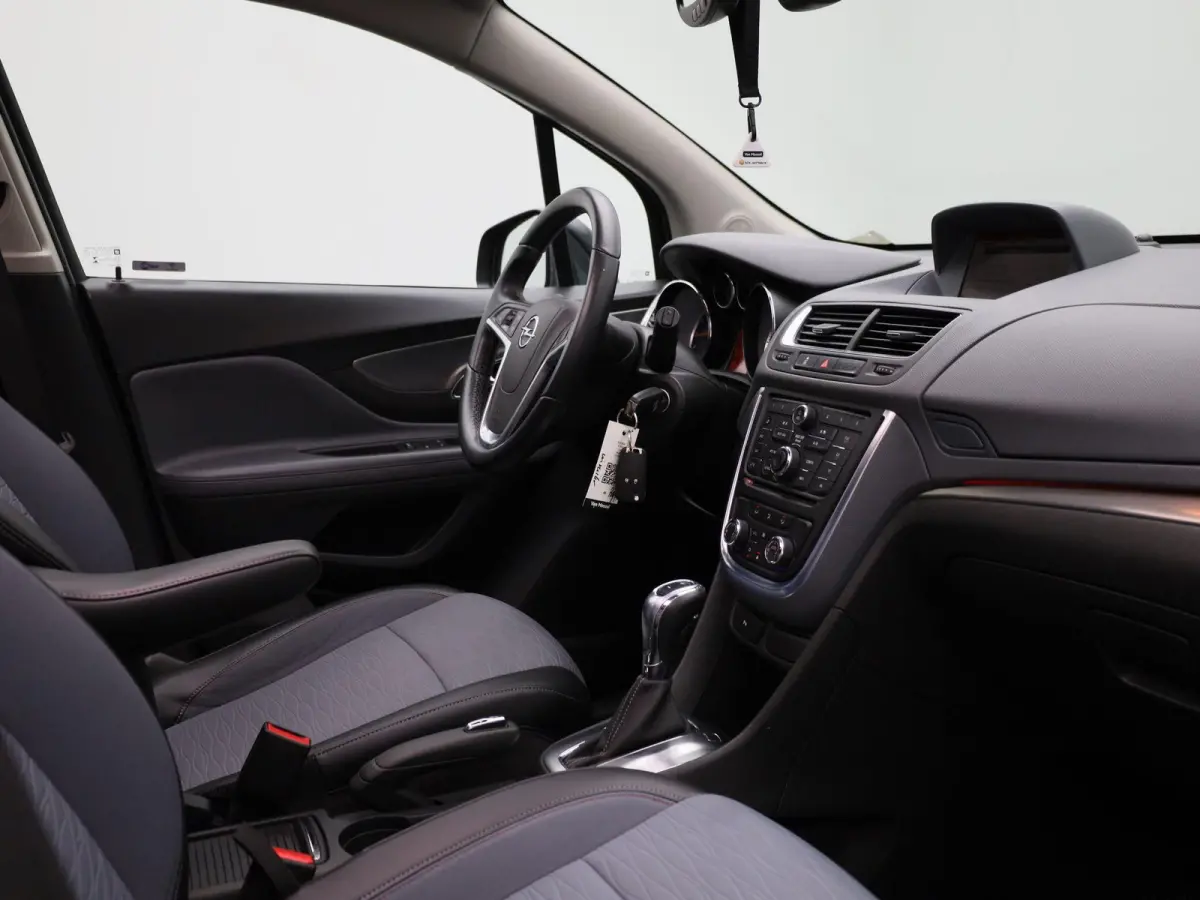 1.4 T Innovation | Automaat | Camera | Panoramadak | Cruise Control | Navigatie |