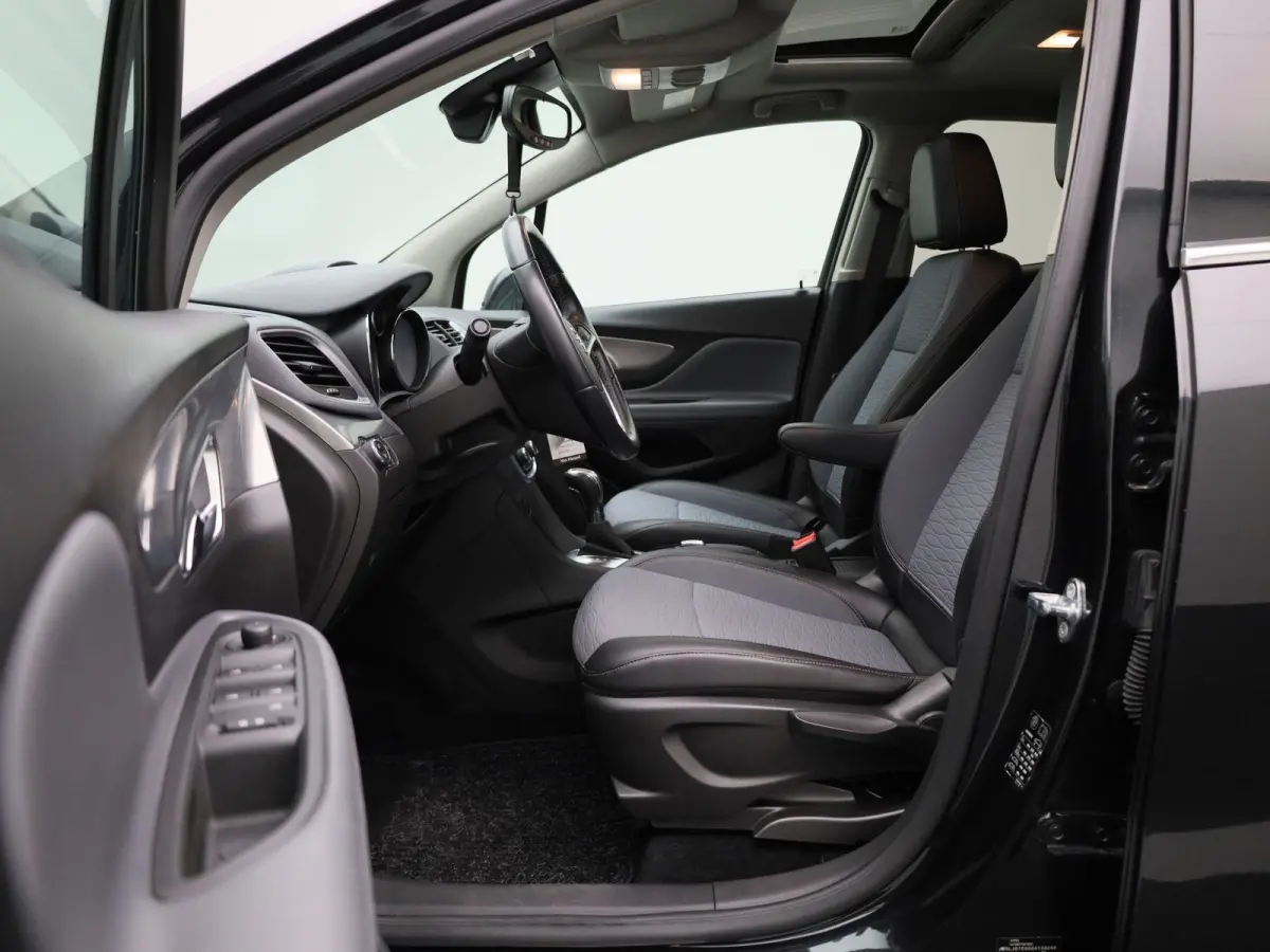 1.4 T Innovation | Automaat | Camera | Panoramadak | Cruise Control | Navigatie |
