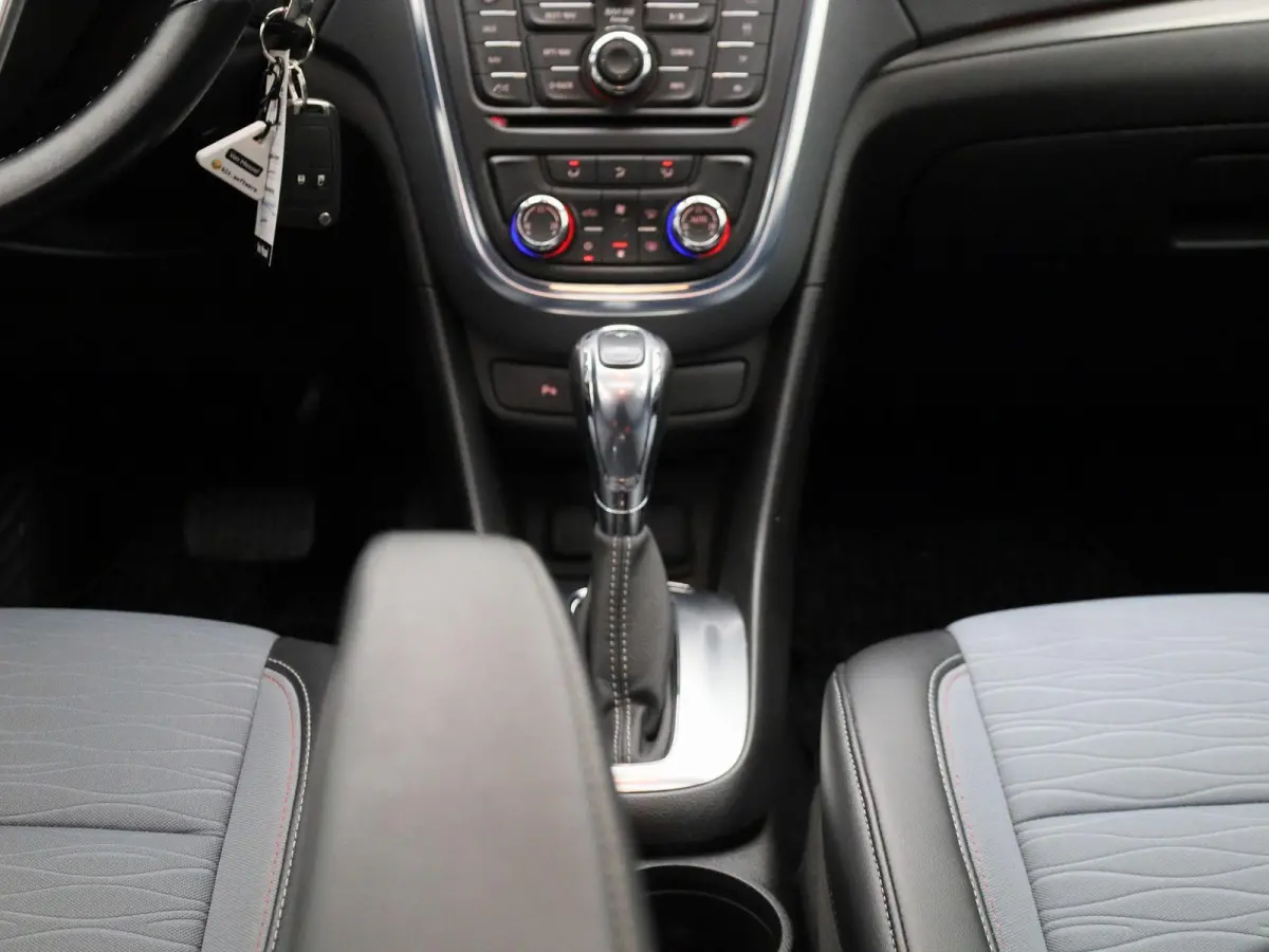 1.4 T Innovation | Automaat | Camera | Panoramadak | Cruise Control | Navigatie |