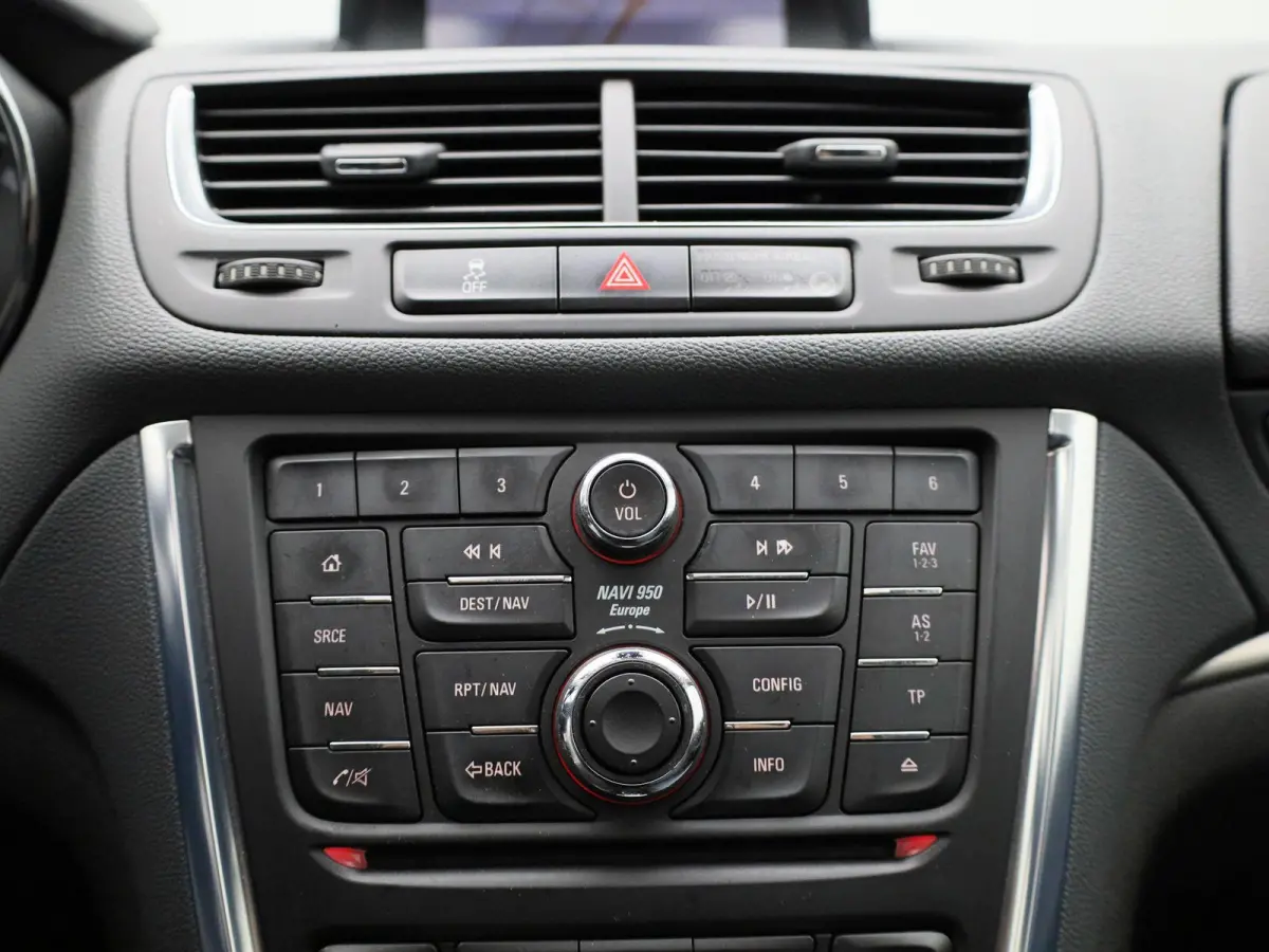 1.4 T Innovation | Automaat | Camera | Panoramadak | Cruise Control | Navigatie |