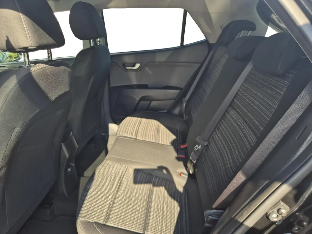 1.0 T-GDi MHEV DynamicPlusLine | Airco | Navi | Camera | LM Velgen | Privacy Glass |