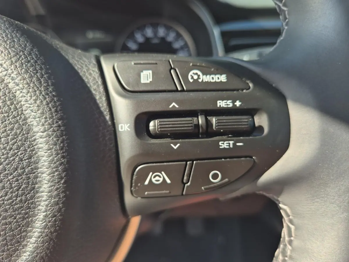1.0 T-GDi MHEV DynamicPlusLine | Airco | Navi | Camera | LM Velgen | Privacy Glass |