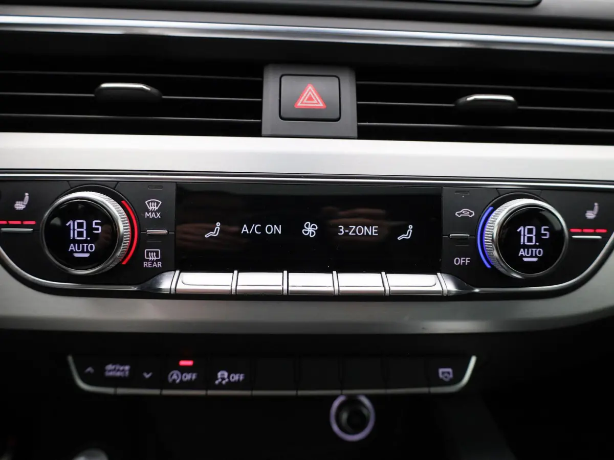 2.0 TFSI ultra Launch Edition | Automaat | Panoramdak | Stoelverwarming | Navigatie | Climate Control |