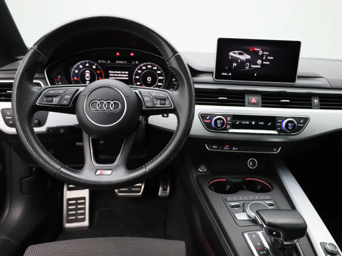 2.0 TFSI ultra Launch Edition | Automaat | Panoramdak | Stoelverwarming | Navigatie | Climate Control |
