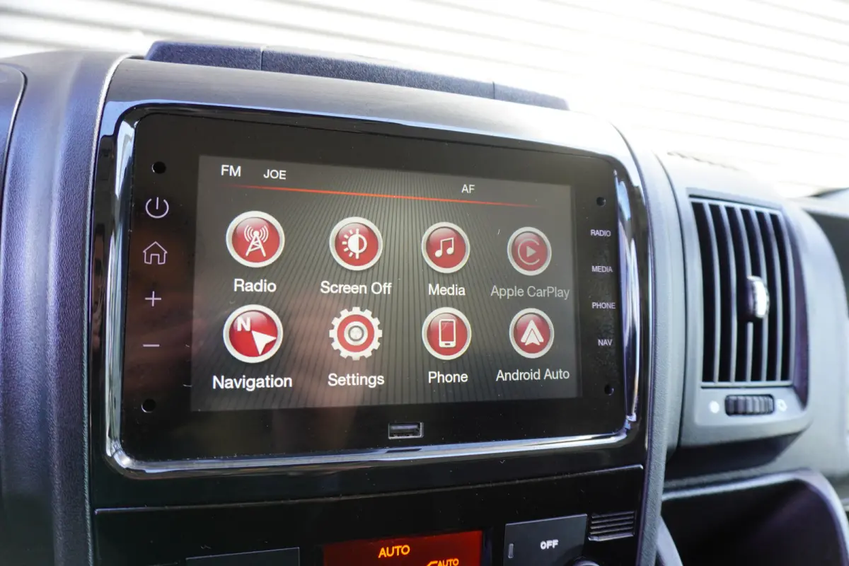 120pk L2H2 Navigatie Camera Cruise control Apple Carplay Climate control