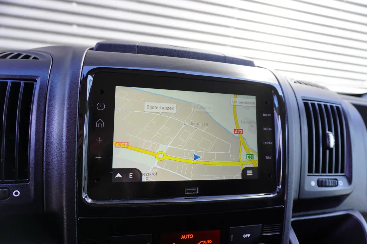 120pk L2H2 Navigatie Camera Cruise control Apple Carplay Climate control