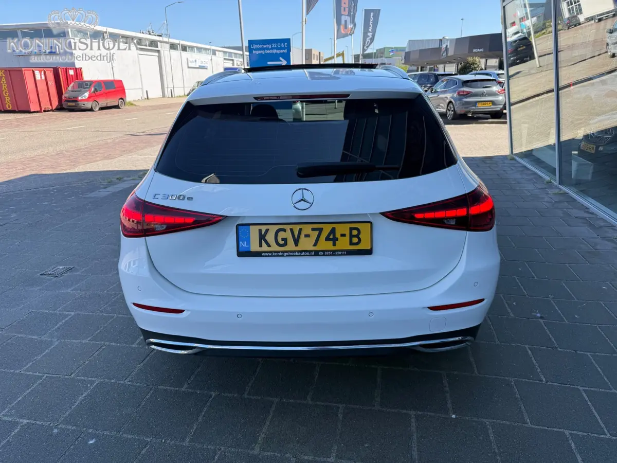300 e Luxury Line