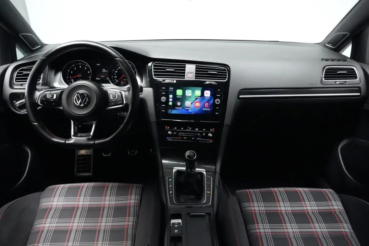 2.0 TSI GTI Performance | CarPlay | Stoelverwarming | Cruise | Climate | Pdc | Led | 19 Inch | Sfeer | Dynaudio |