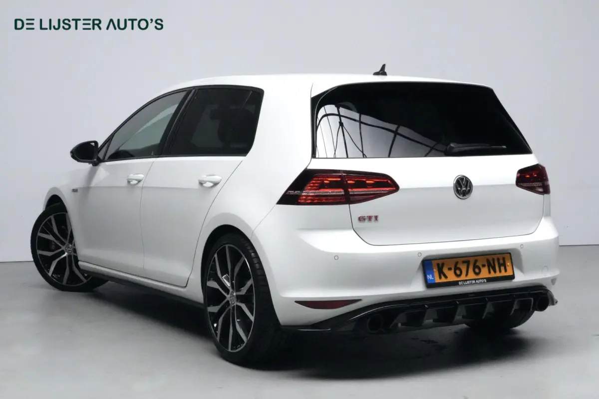 2.0 TSI GTI Performance | CarPlay | Stoelverwarming | Cruise | Climate | Pdc | Led | 19 Inch | Sfeer | Dynaudio |