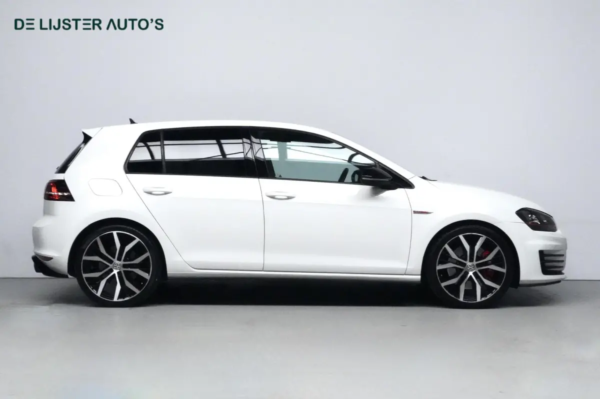 2.0 TSI GTI Performance | CarPlay | Stoelverwarming | Cruise | Climate | Pdc | Led | 19 Inch | Sfeer | Dynaudio |