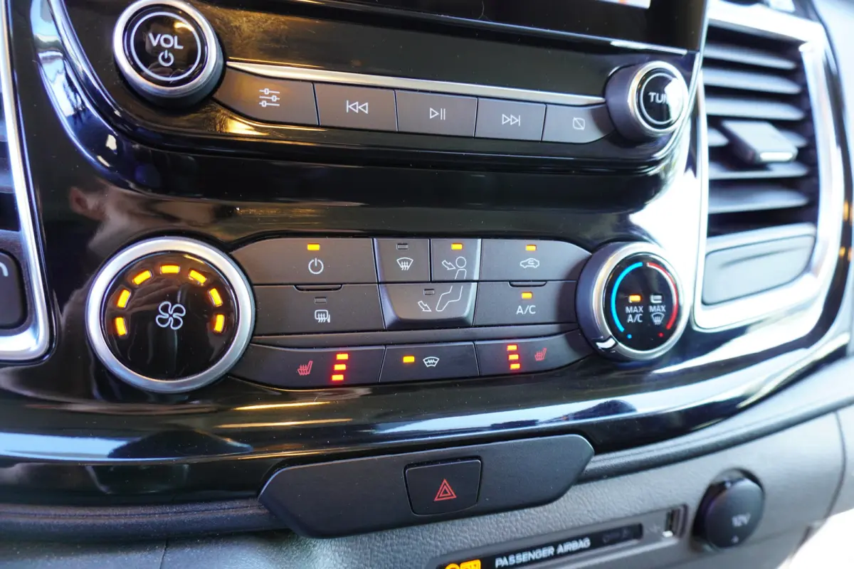 320 170pk Automaat L2H1 Sport Raptor Trekhaak Apple Carplay Camera 3-zits Crusie control Stoelverwarming