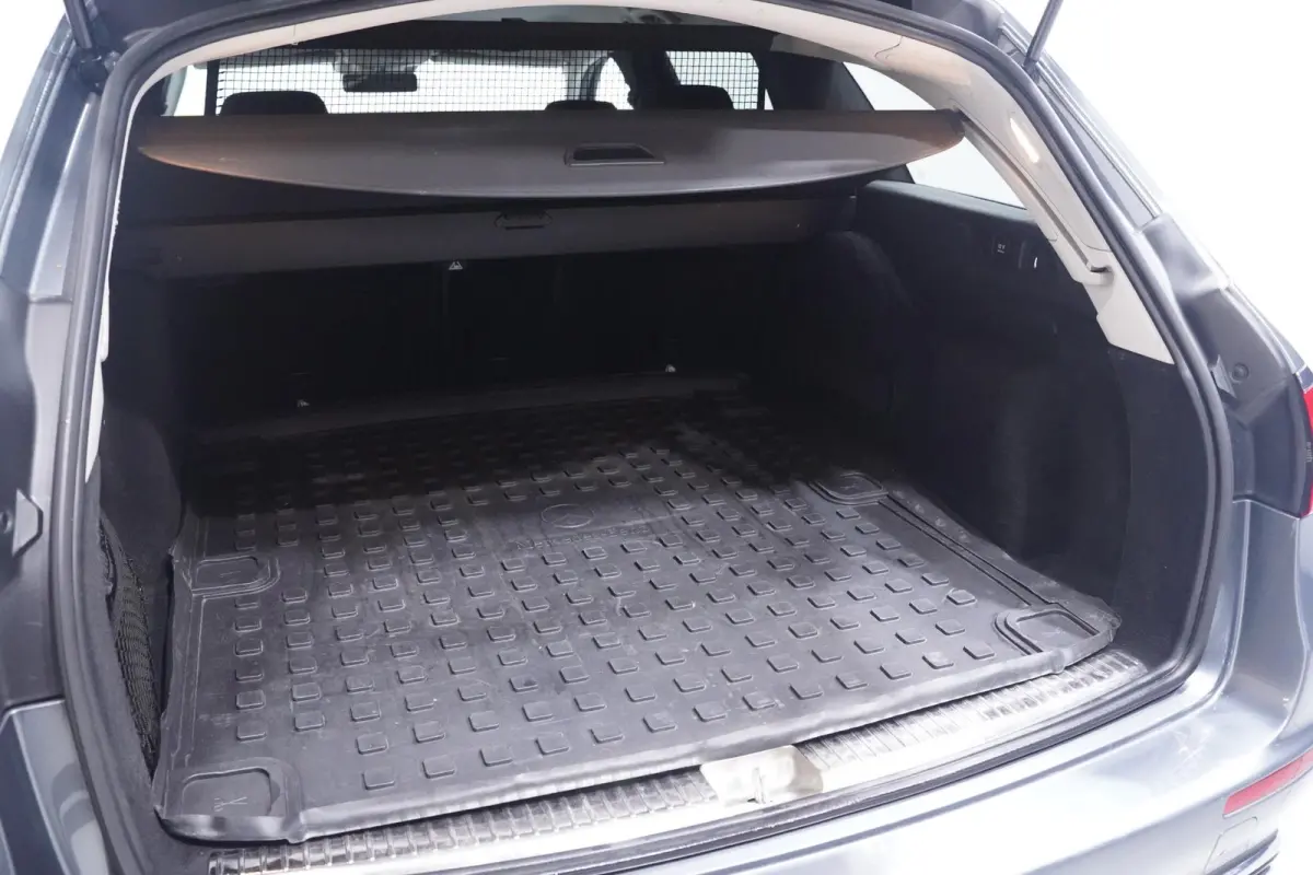 350 d 4Matic Avantgarde Head up Burmester Sportstoelen Leder Stoelverwarming/ventilatie Camera Distronic