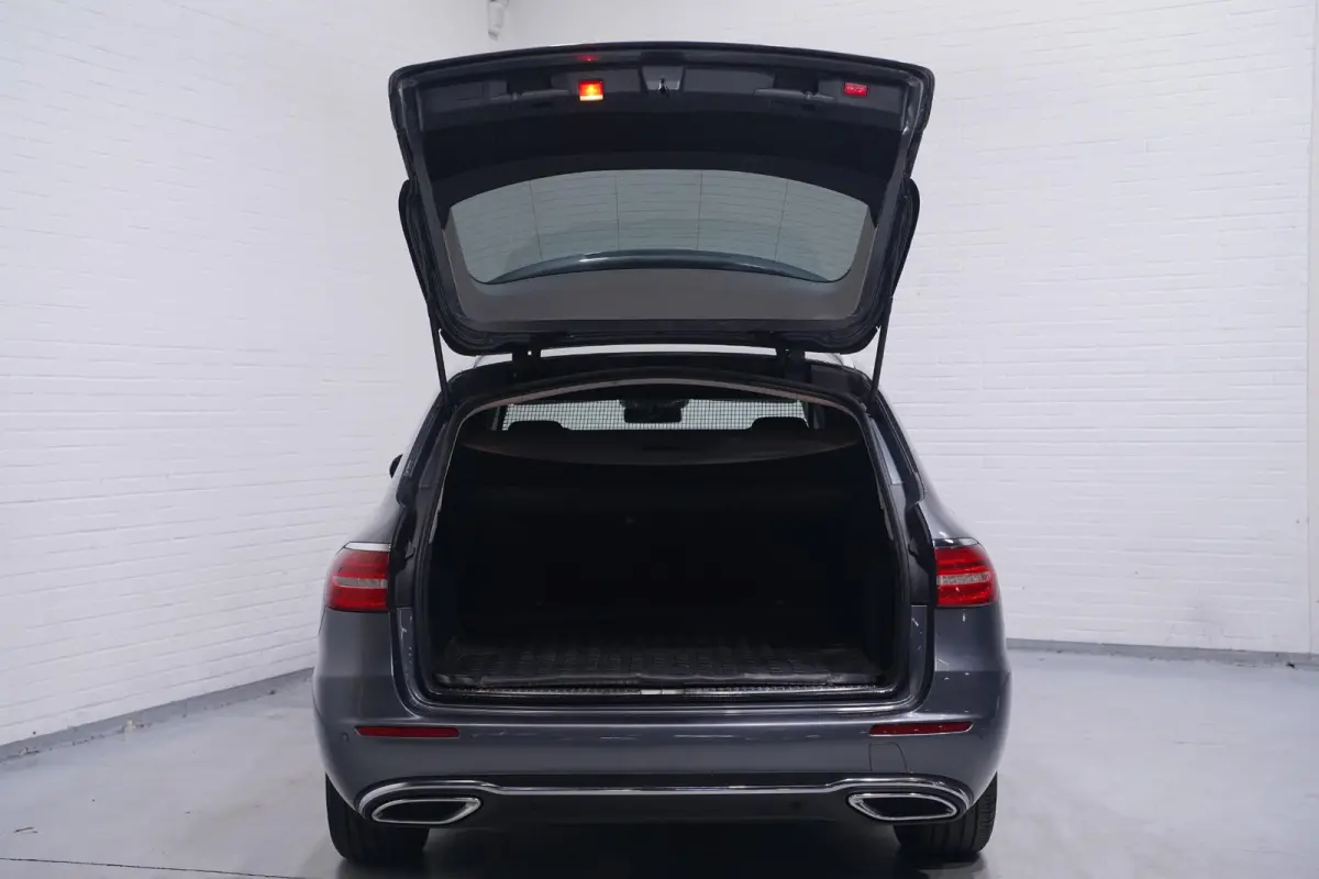 350 d 4Matic Avantgarde Head up Burmester Sportstoelen Leder Stoelverwarming/ventilatie Camera Distronic