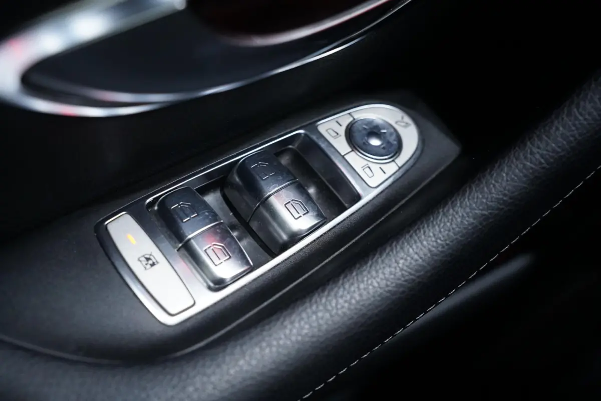 350 d 4Matic Avantgarde Head up Burmester Sportstoelen Leder Stoelverwarming/ventilatie Camera Distronic
