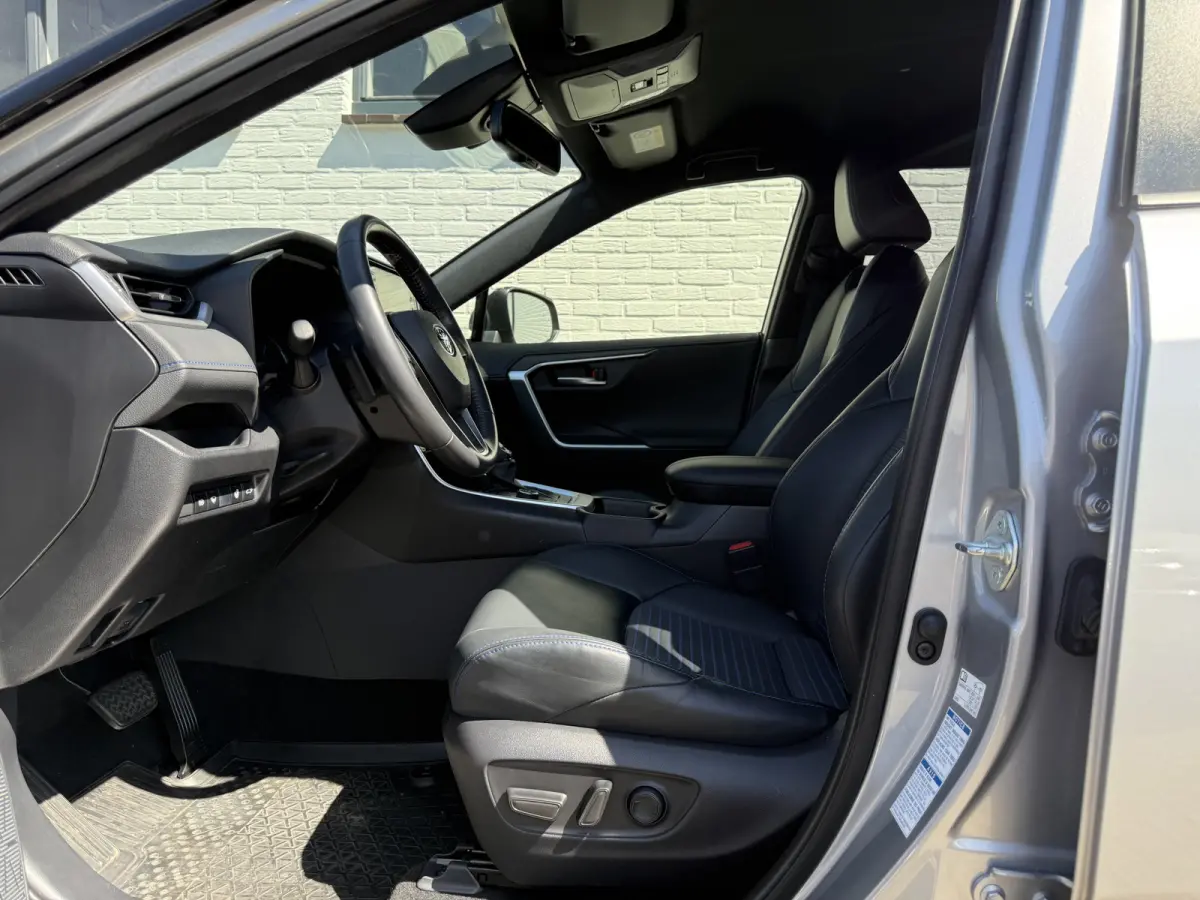 2.5 Hybrid AWD Bi-Tone | ACC | Leder | Camera | Keyless | 18 inch