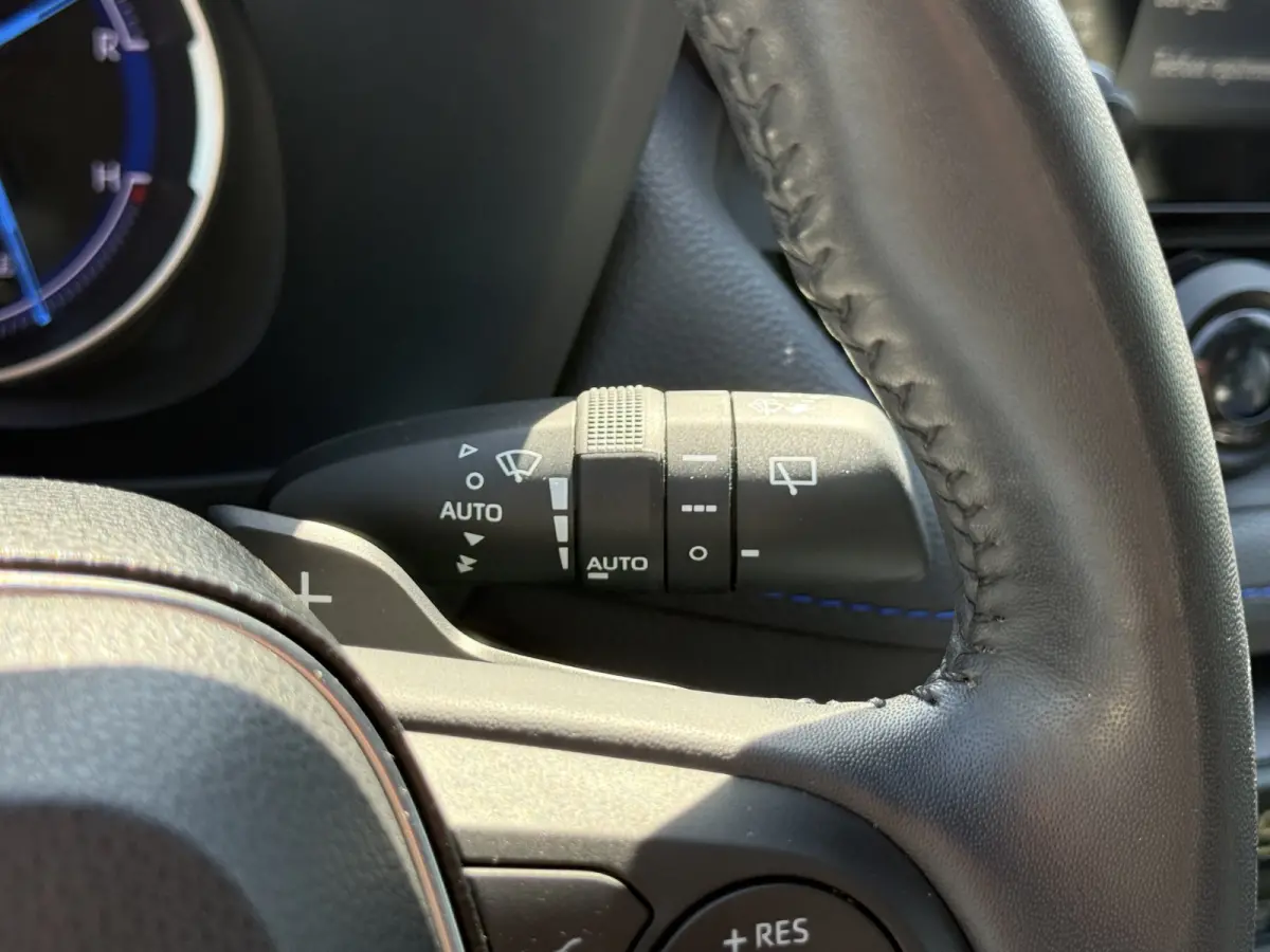 2.5 Hybrid AWD Bi-Tone | ACC | Leder | Camera | Keyless | 18 inch