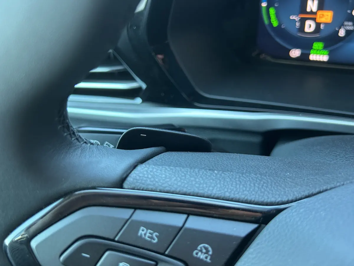 Grand PHEV Titanium | Winterpack | Adap. Cruise Control | Camera | 7 Persoons | CarPlay |