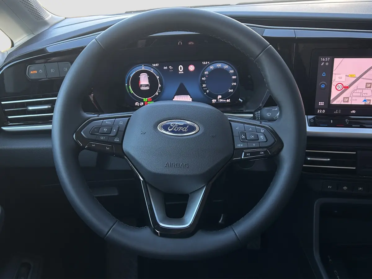 Grand PHEV Titanium | Winterpack | Adap. Cruise Control | Camera | 7 Persoons | CarPlay |