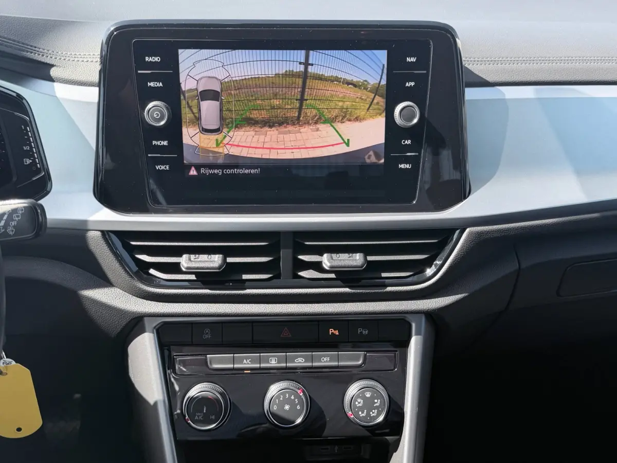 1.0 TSI Life | Camera | Carplay | PDC | ACC | NAV