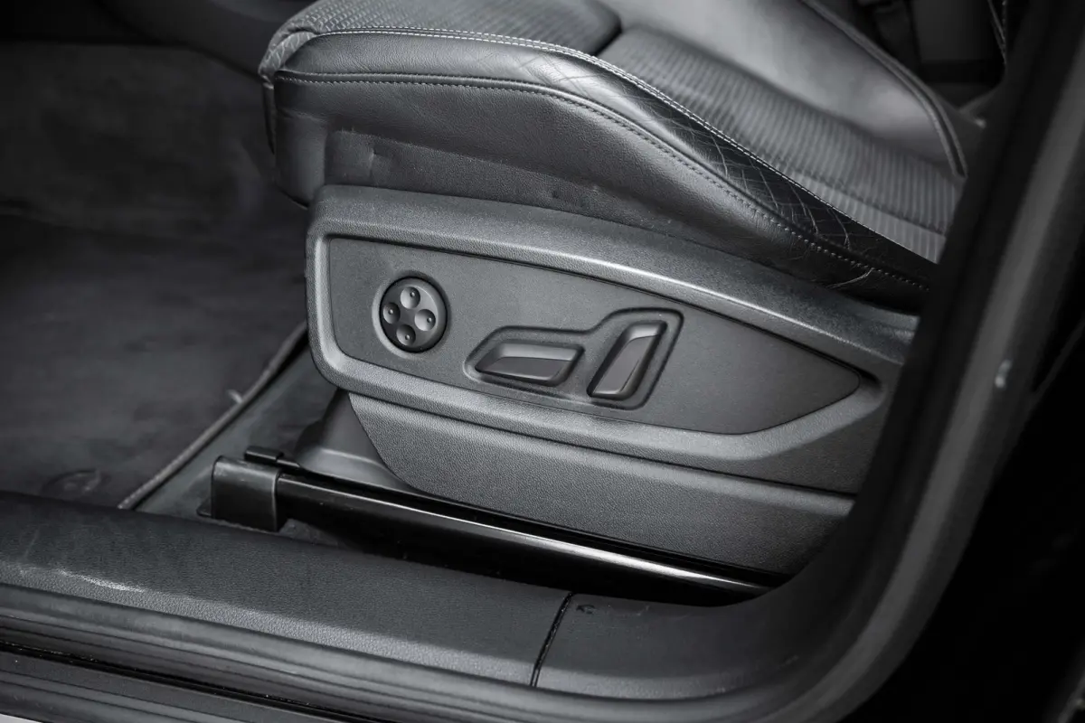 55 TFSI e S edition Competition | Trekhaak | Stoelverwarming | Adaptive Cruise Control |