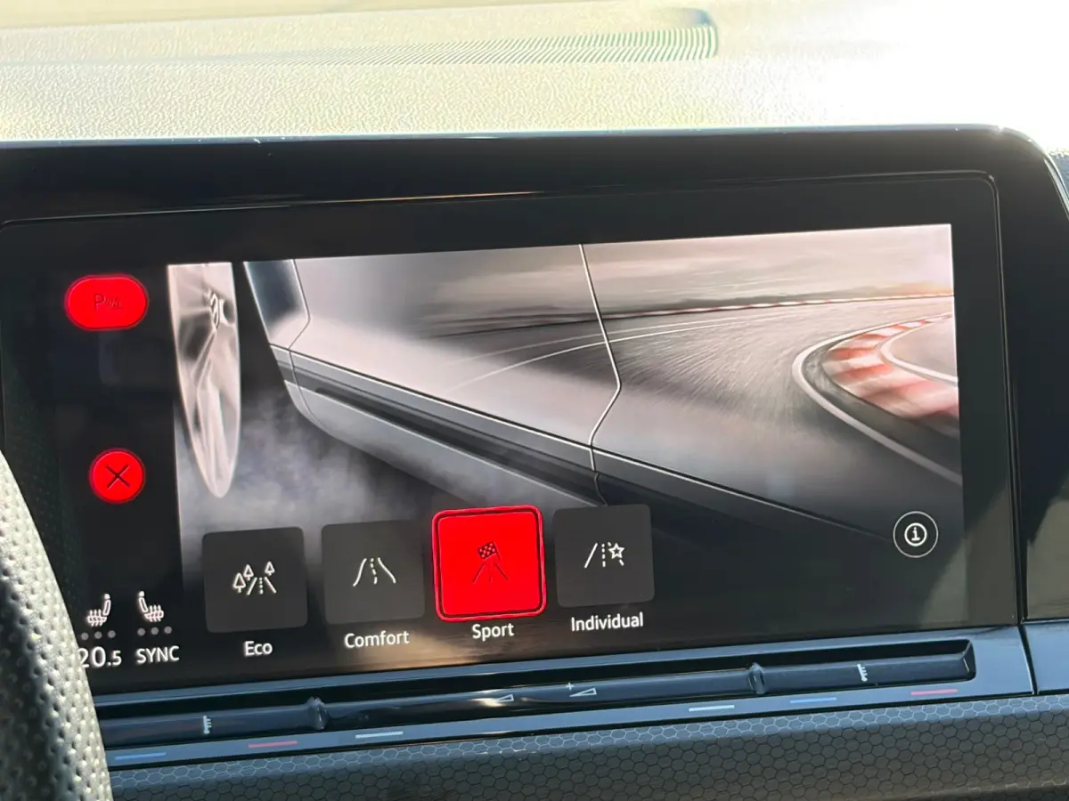 2.0 TSI GTI, Stoel/ stuurverwarming, Ambiance, Apple carplay, Spoiler