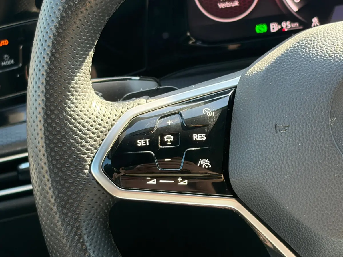 2.0 TSI GTI, Stoel/ stuurverwarming, Ambiance, Apple carplay, Spoiler