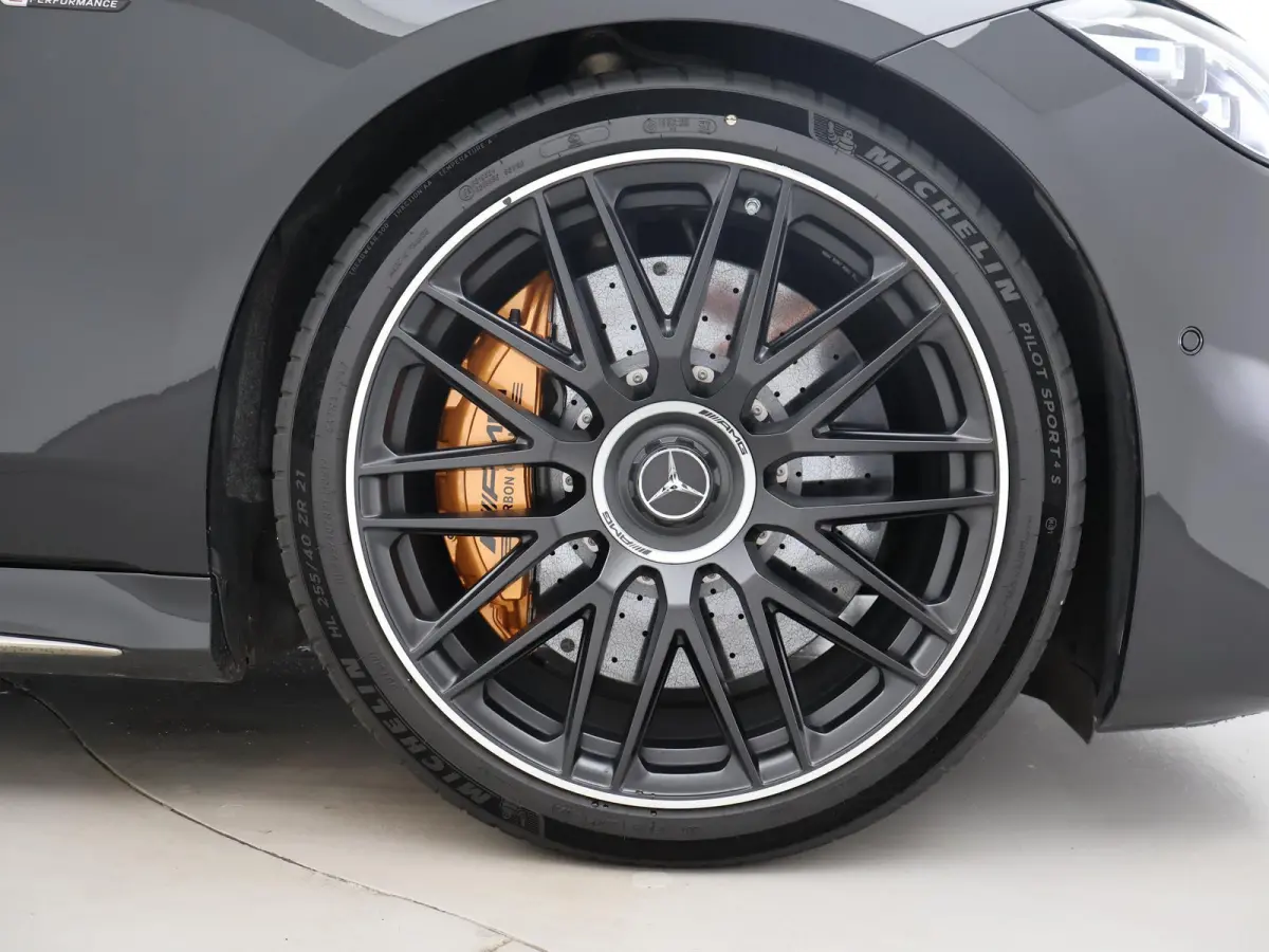 AMG 63 S E 802 PK PERFORMANCE + BURMESTER 4D | KERAMISCHE REMMEN | NIGHT PACKAGE