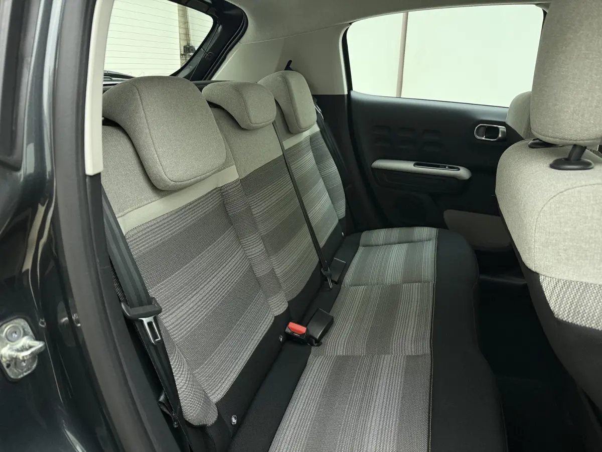 1.2 PureTech Feel | Apple Carplay / Android Auto | Climate Control | Cruise Control | Slechts 59.031KM !! |