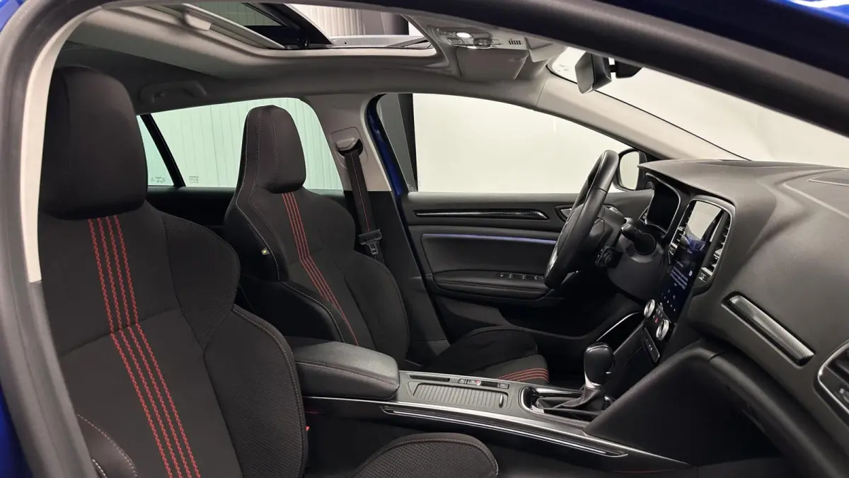 Estate 1.6 Plug-In Hybrid 160 R.S. Line PANO CAMERA ADAPTIEF CRUISE.