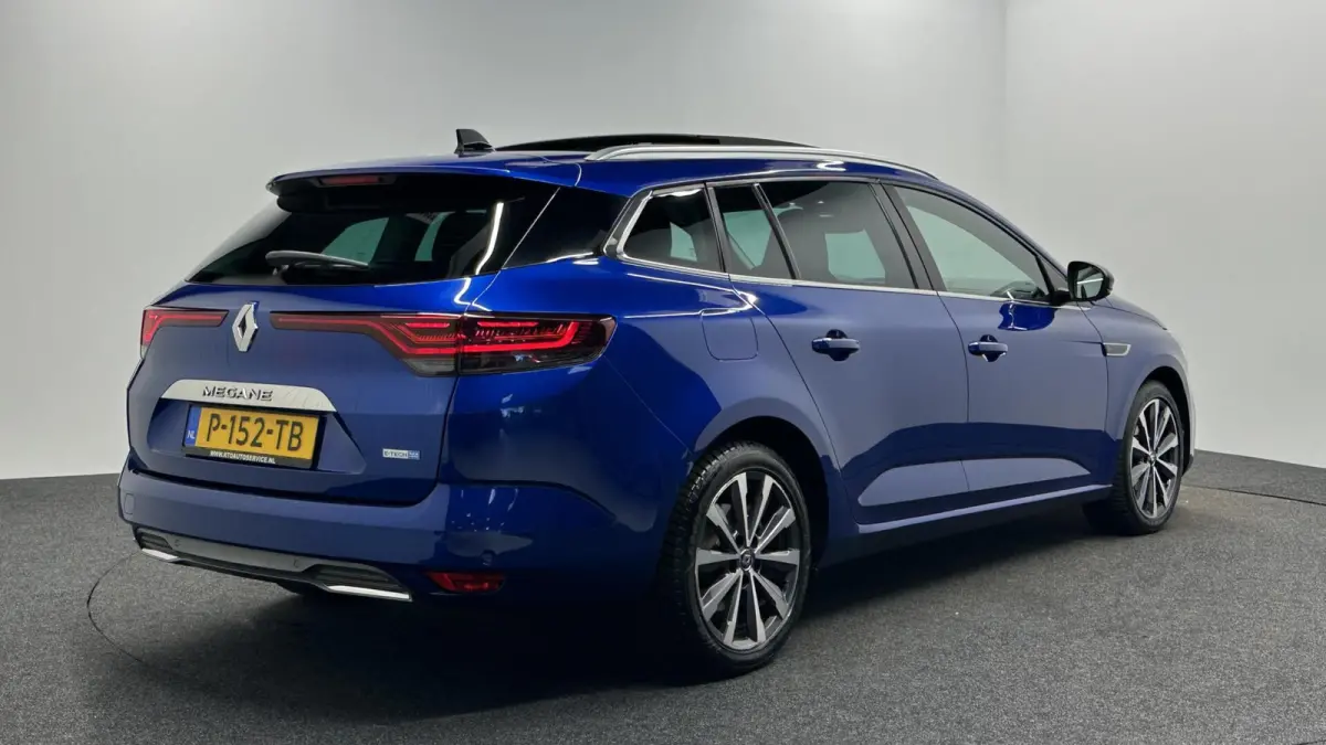 Estate 1.6 Plug-In Hybrid 160 R.S. Line PANO CAMERA ADAPTIEF CRUISE.
