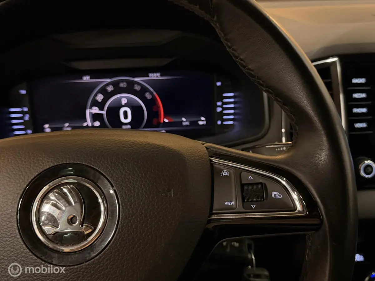 1.0 TSI Clever Ed. AUTOMAAT VIRTUAL CARPLAY DAB+