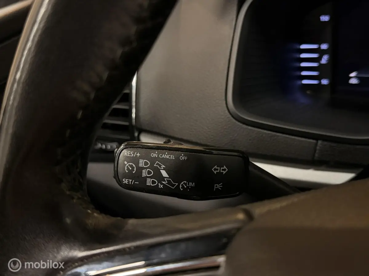 1.0 TSI Clever Ed. AUTOMAAT VIRTUAL CARPLAY DAB+