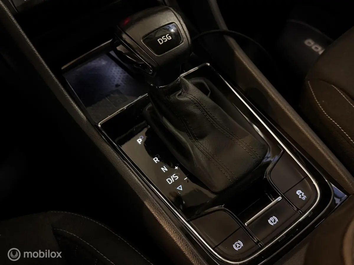 1.0 TSI Clever Ed. AUTOMAAT VIRTUAL CARPLAY DAB+