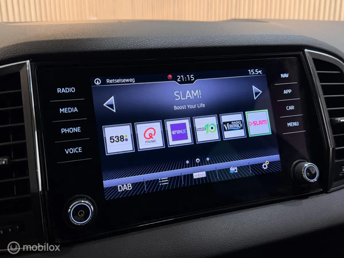 1.0 TSI Clever Ed. AUTOMAAT VIRTUAL CARPLAY DAB+