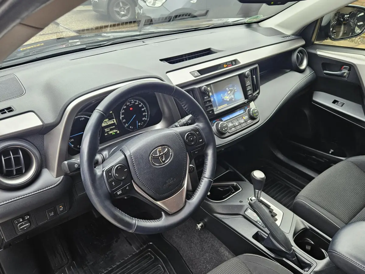 2.5 Hybrid AWD Dynamic|1 eig|4x4|Trekhaak|Camera