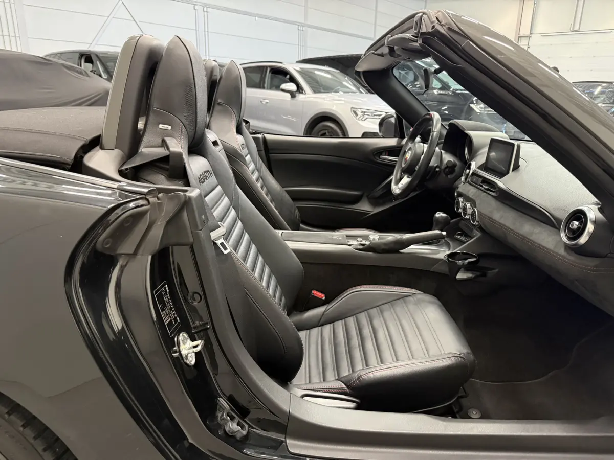 Abarth 1.4 MultiAir Turbo aut. LED/BOSE/ZWART-LEER/17"/NAVI/ECC/CRUISE/VOLLEDIGE ABARTH DEALER HISTORIE, NET OH BEURT GEHAD