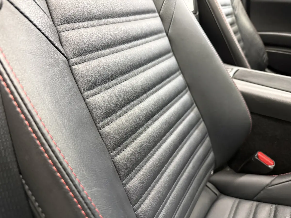 Abarth 1.4 MultiAir Turbo aut. LED/BOSE/ZWART-LEER/17"/NAVI/ECC/CRUISE/VOLLEDIGE ABARTH DEALER HISTORIE, NET OH BEURT GEHAD