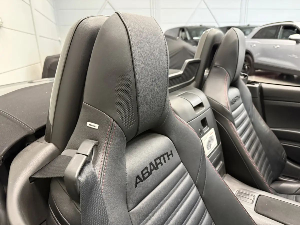 Abarth 1.4 MultiAir Turbo aut. LED/BOSE/ZWART-LEER/17"/NAVI/ECC/CRUISE/VOLLEDIGE ABARTH DEALER HISTORIE, NET OH BEURT GEHAD