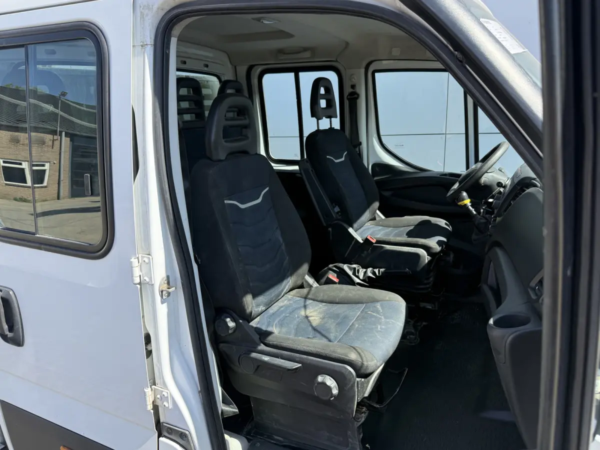 35C14 2.3 Kipper Dubbele Cabine Dubbellucht 3,5t Trekhaak 6 Stoelen Airco Cruise Control Benne Tipper